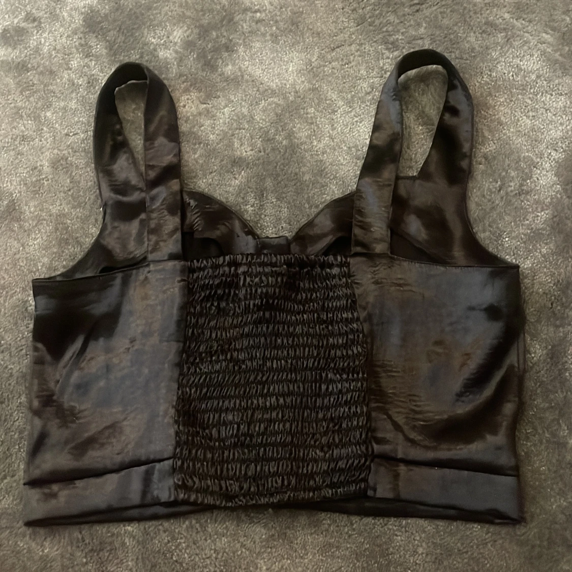 Svart croppad linnetopp med dragkedja - 1