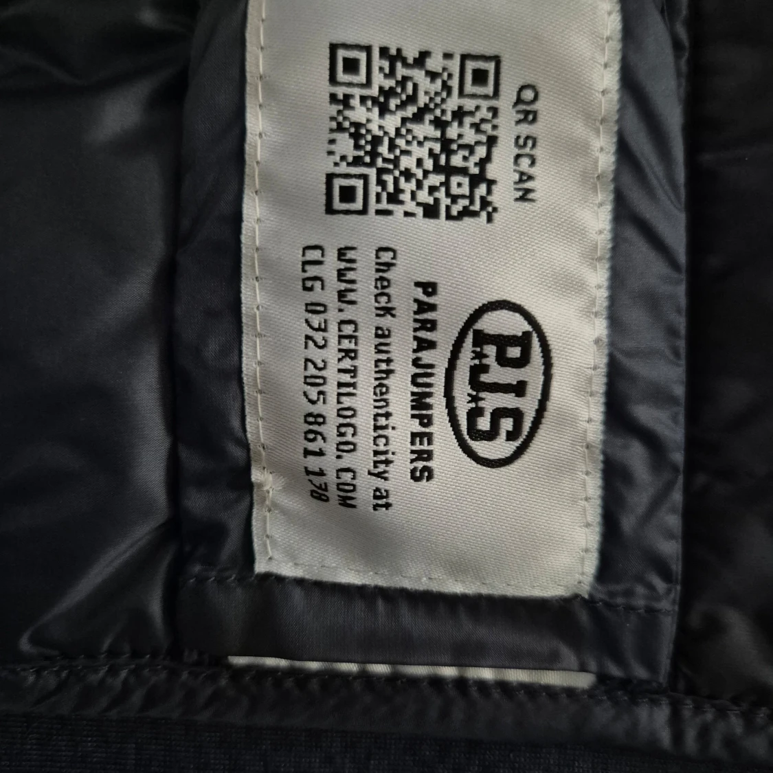 Mörkblå dunväst från Parajumpers L  Nyskick - 2