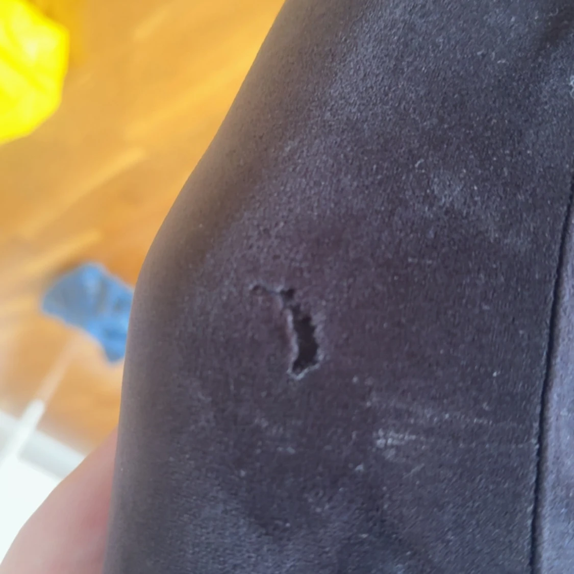 Svarta velourbyxor från Juicy Couture - 2