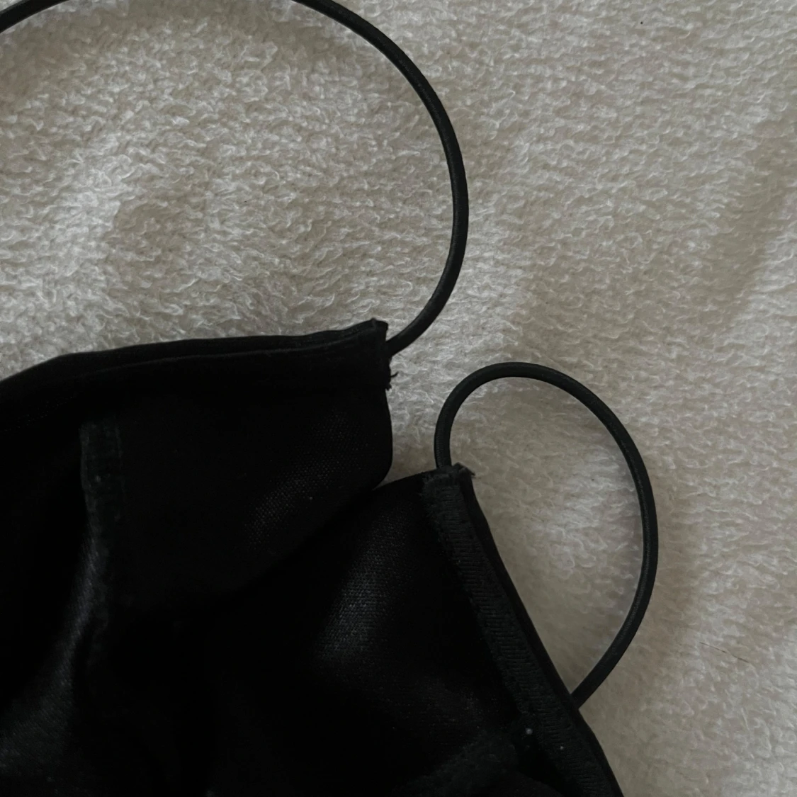 Svart croppad linnetopp från HM🖤 - 4