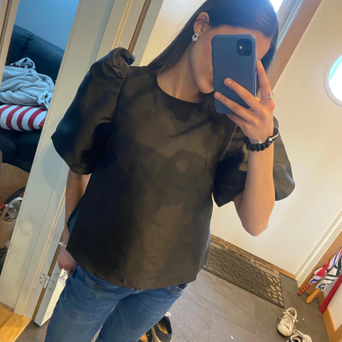 Svart puffärmar topp - 93