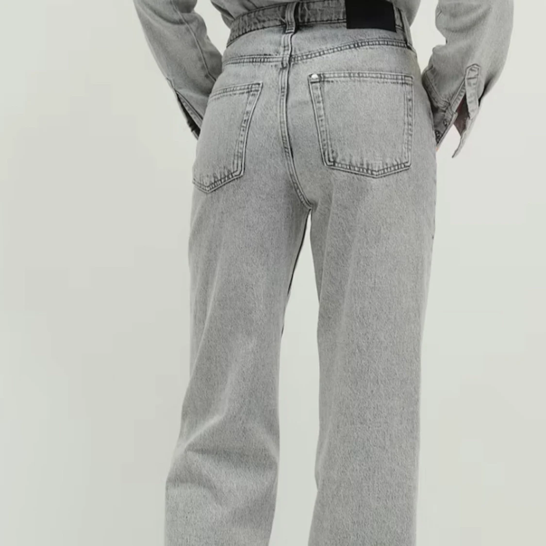 Grå baggy jeans  - 1