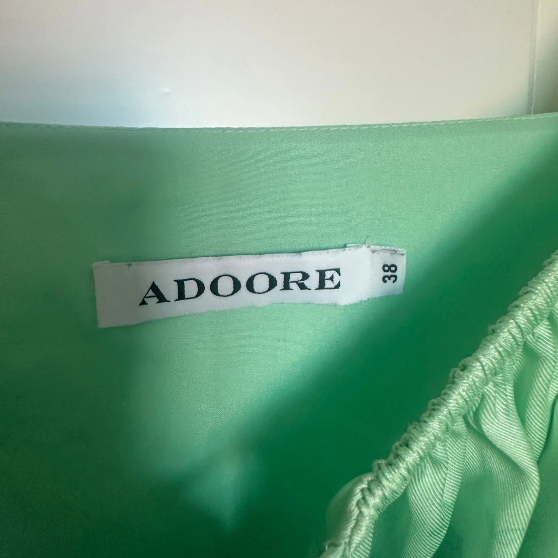 Mintgrön klänning med långa ärmar - 4