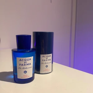 Acqua di Parma Blu Mediterraneo Fico di Amalfi - Hej! Säljer nu min helt nya fico di Amalfi parfym då det inte var riktigt rätt doft för mig. Den är använd en gång så flaskan är full. Doften är fräsch och inspirerad av Amalfikustens fikonträd. Perfekt för dig som älskar en medelhavsinspirerad doft. Om du har fler frågor, tveka aldrig på att höra av dig!