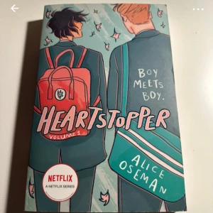 Heartstopper Volume 1 - Aldrig läst, i mycket fint skick🩷