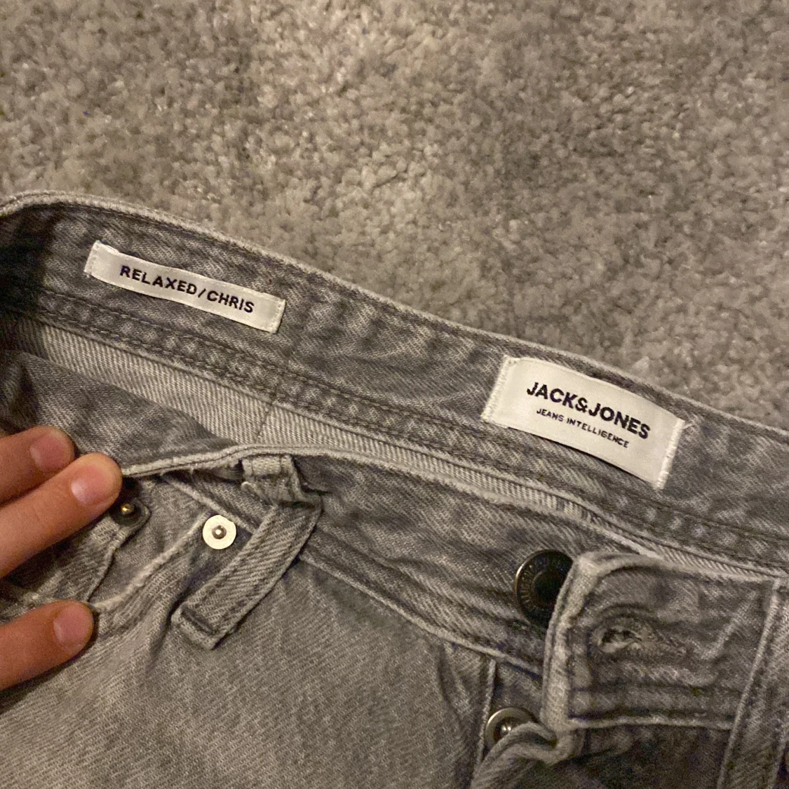 Grå jeans från Jack & Jones - 1