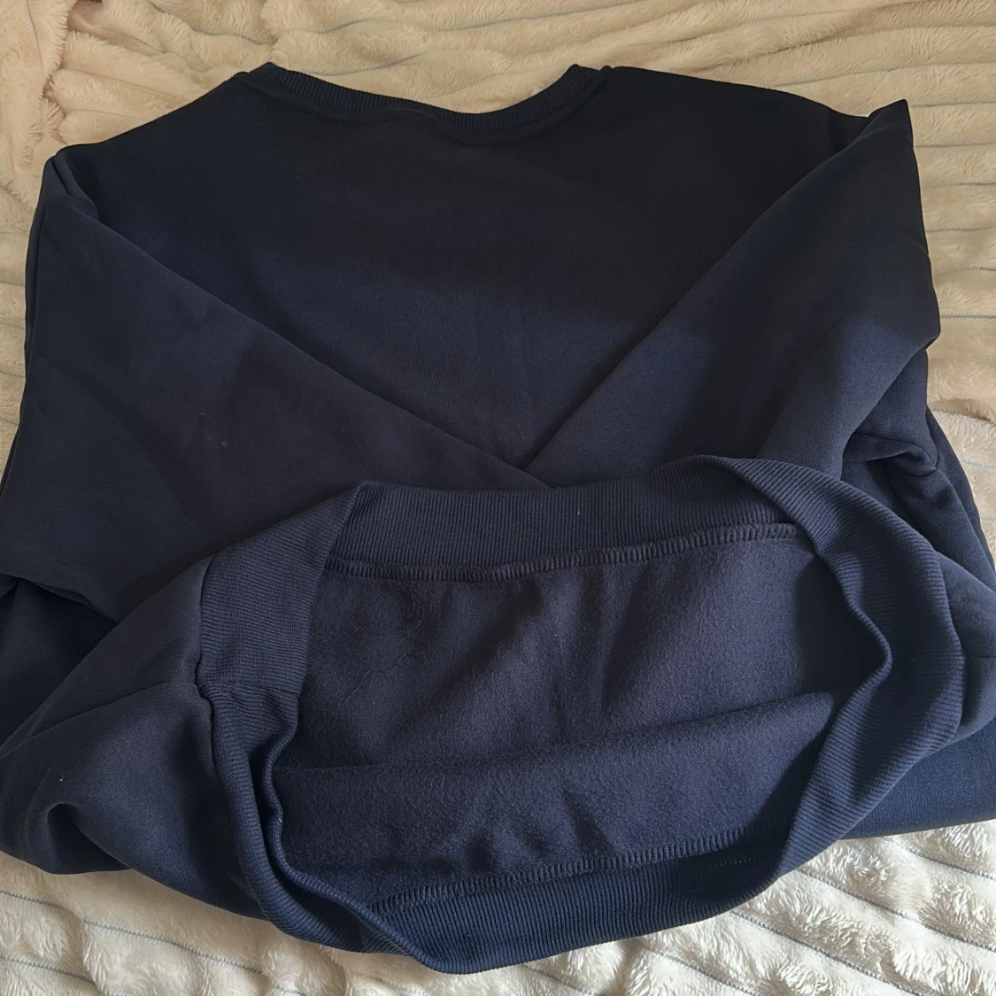 Mörkblå sweatshirt - 2
