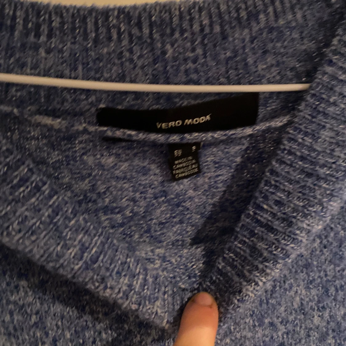 Blå stickad tröja från Vero Moda - 2