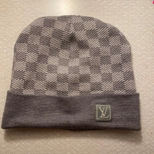 Mössa  - Skön mössa bra pass form och trändig 