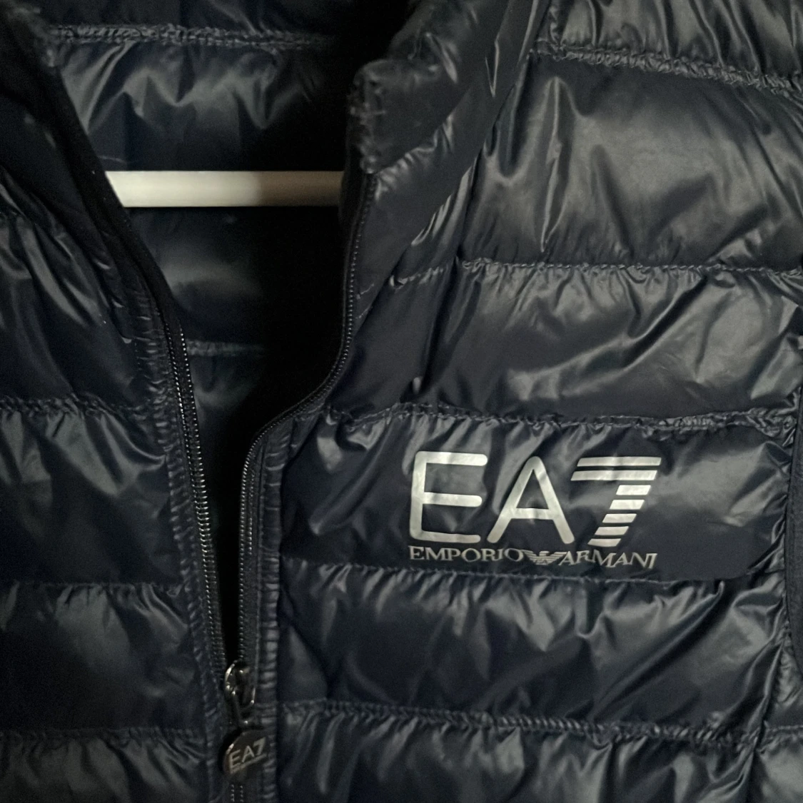 Fet Merin blå dunväst från EA7 - 1