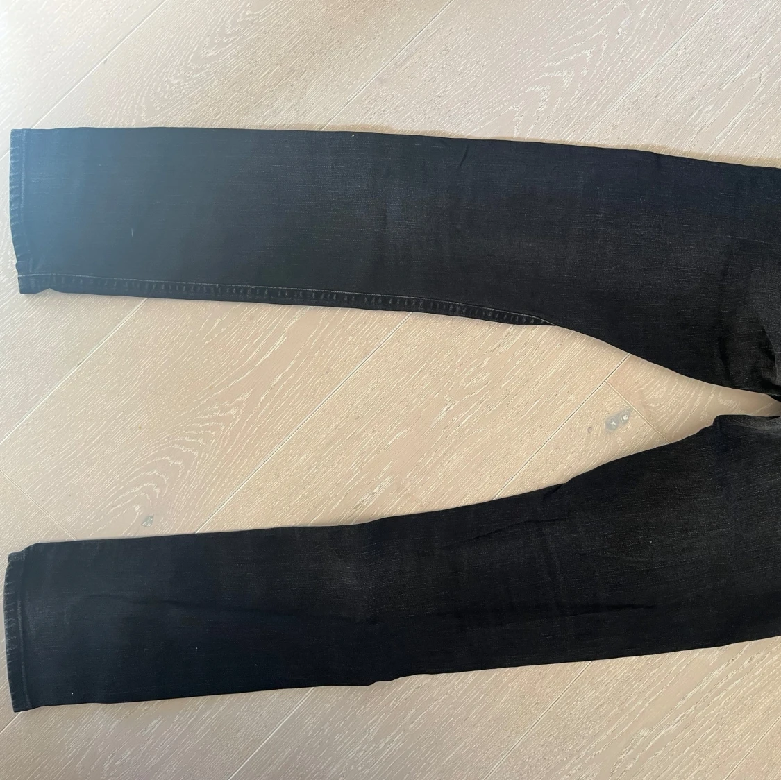 Svarta jeansbyxor fr Lee modell Luke - 1