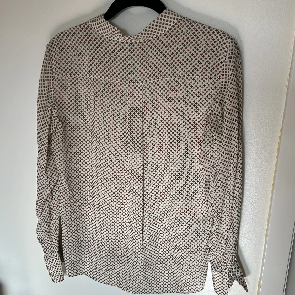 Mönstrad blus från Massimo Dutti - 1