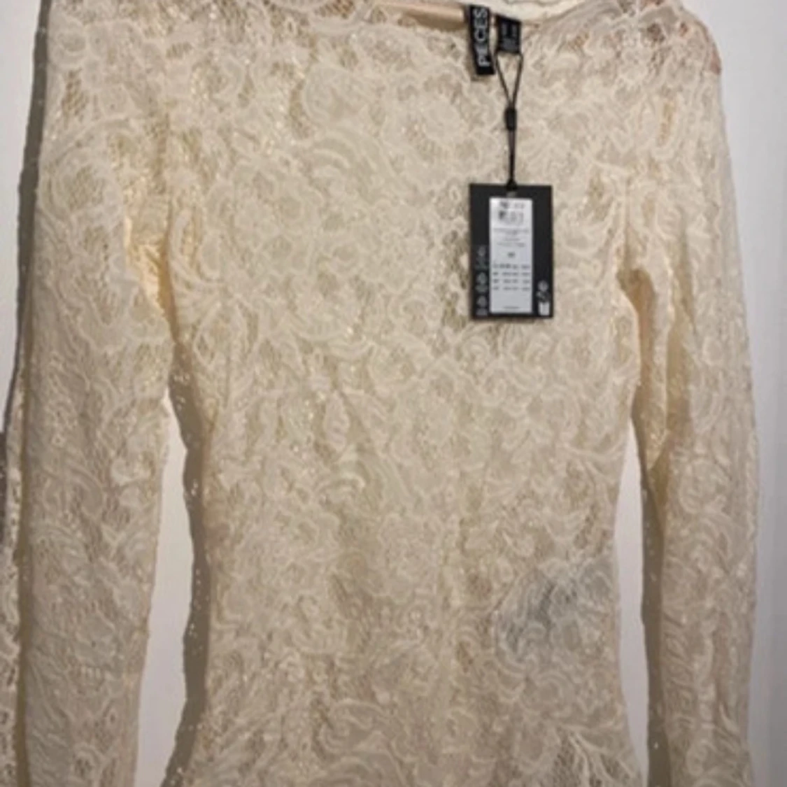 Vit spetsblus från Pieces XS! - 2