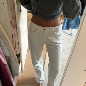 Vita jeans - Skitsnygga vita jeans
