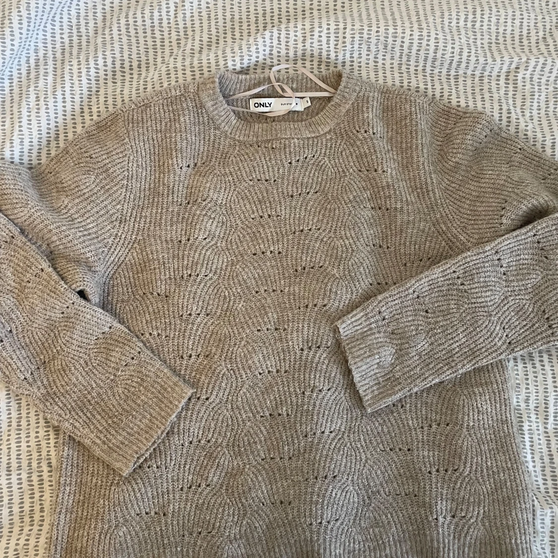 Beige stickad tröja från ONLY - 1