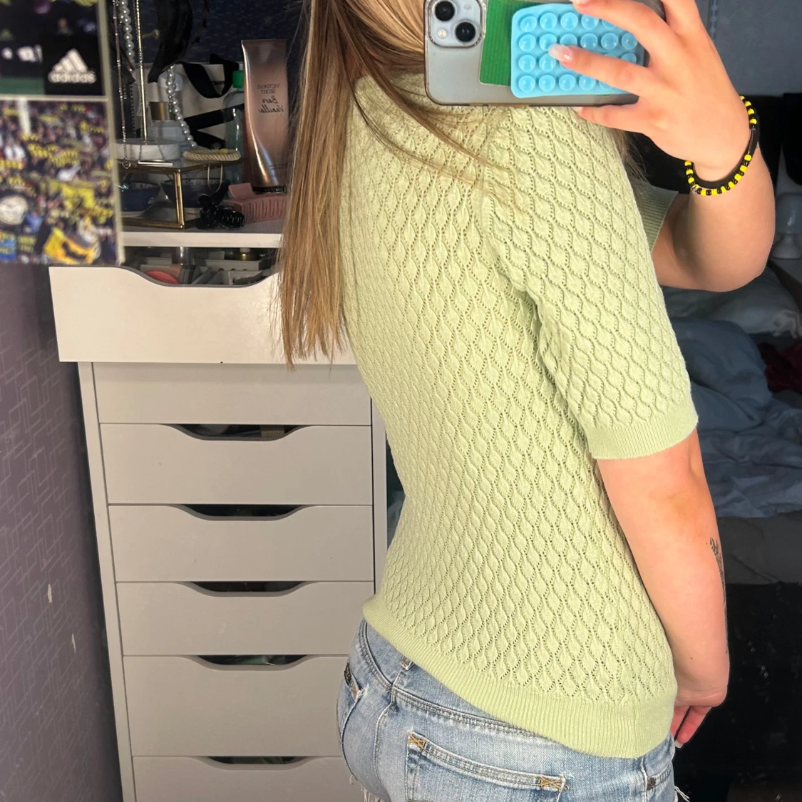 Ljusgrön stickad topp med kort ärm - 1