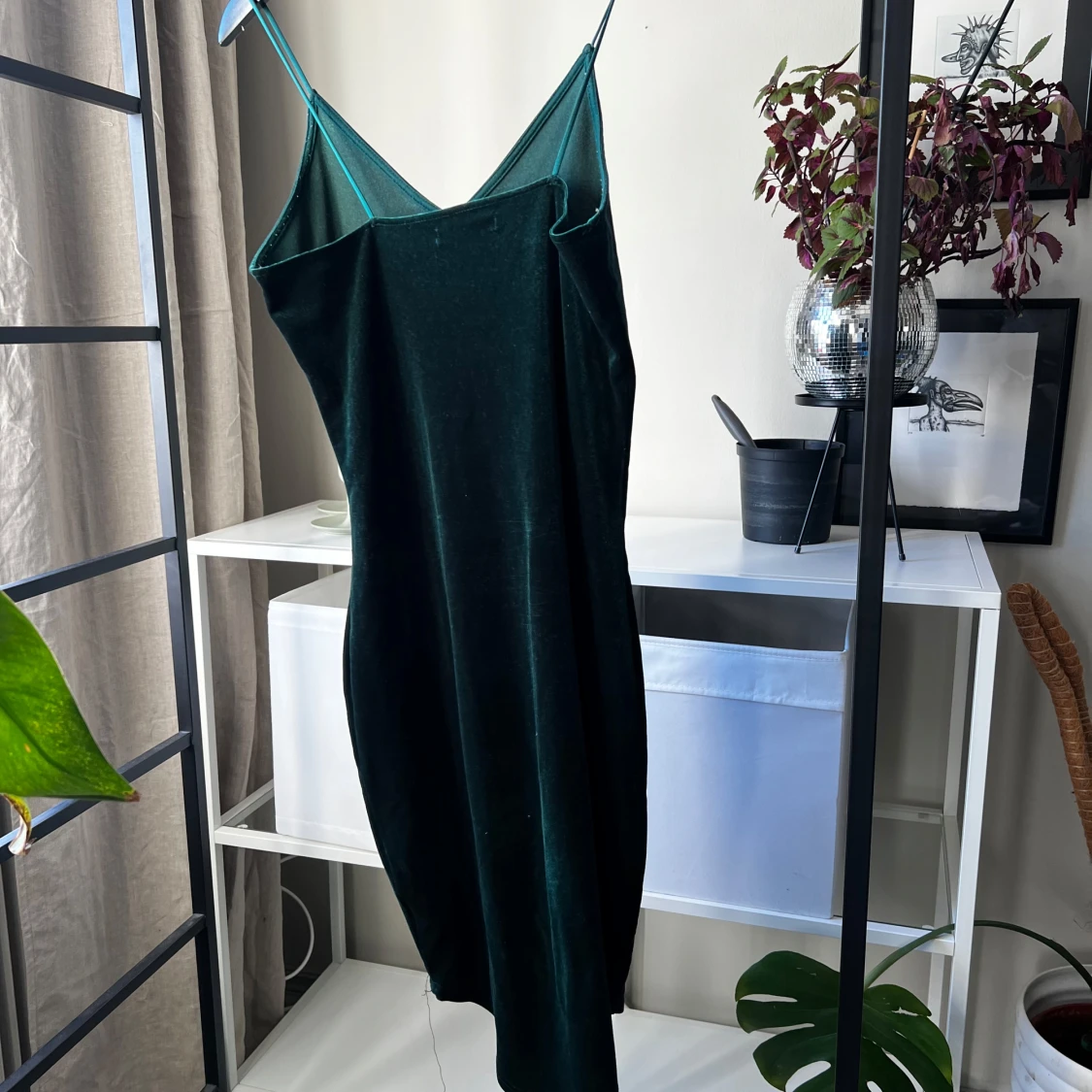 Mörkgrön sammetsklänning Bik Bok - 1