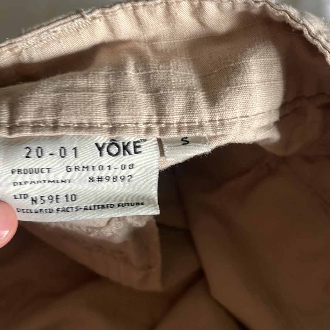 Beiga cargopants med fickor, YOKE. - 4