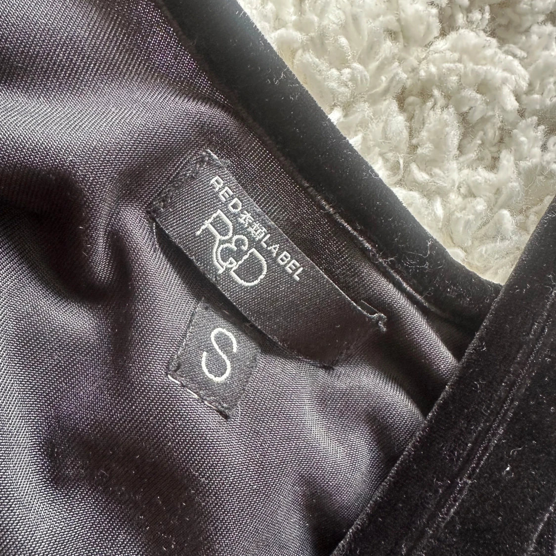 Svart sammetsklänning Red Label - 1