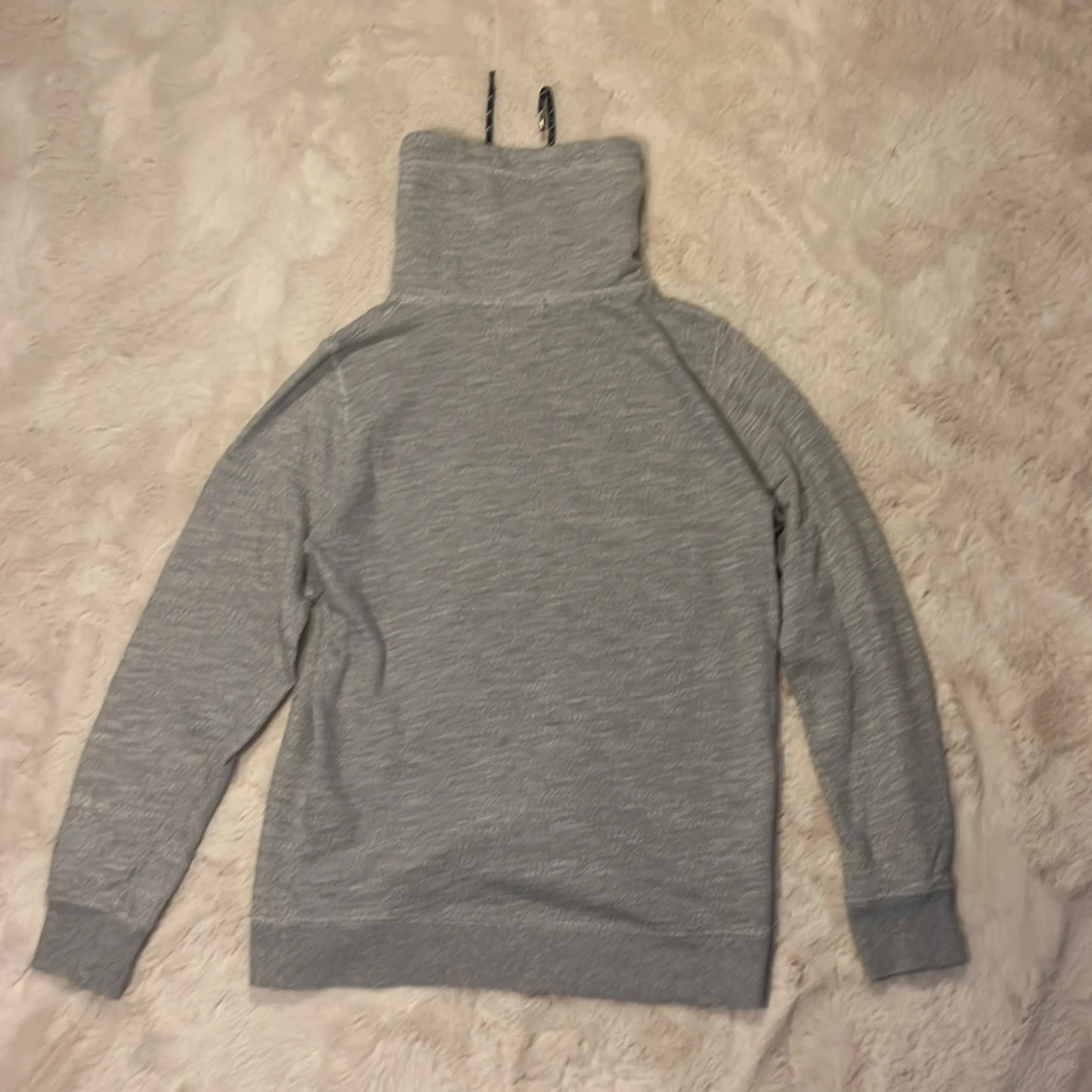 Grå Esprit tröja med hög krage - 1