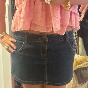 Low waist kjol 🌸 - Midjemått : 42cm