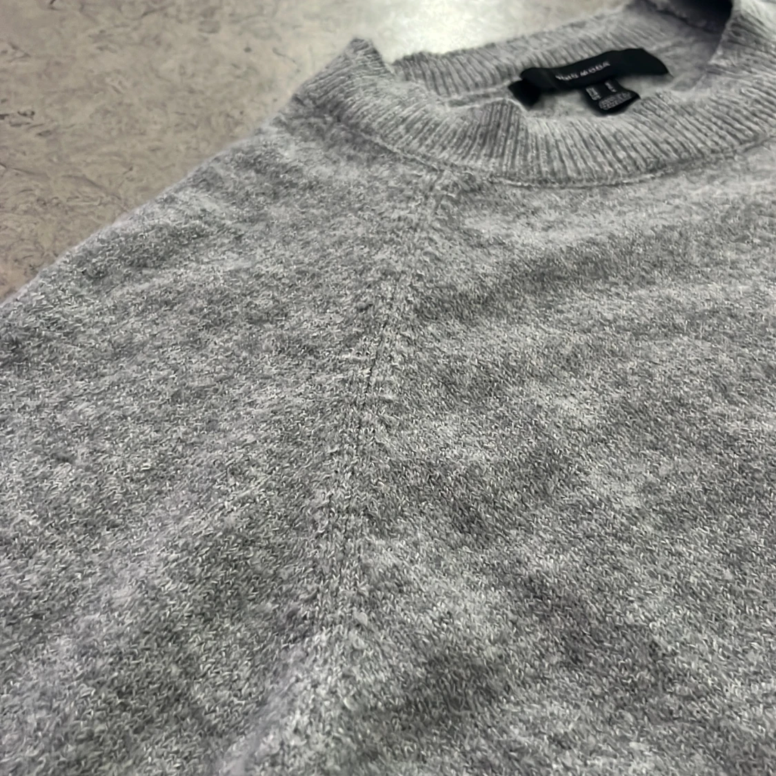 Ljusgrå stickad tröja från Vero Moda - 3