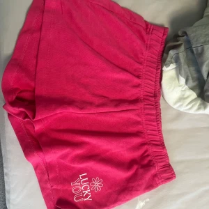 Rosa shorts  - Helt nya rosa shorts/pyjamas shorts 