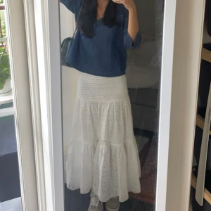 Maxikjol - Vit Maxikjol från zara, knappt använd 
