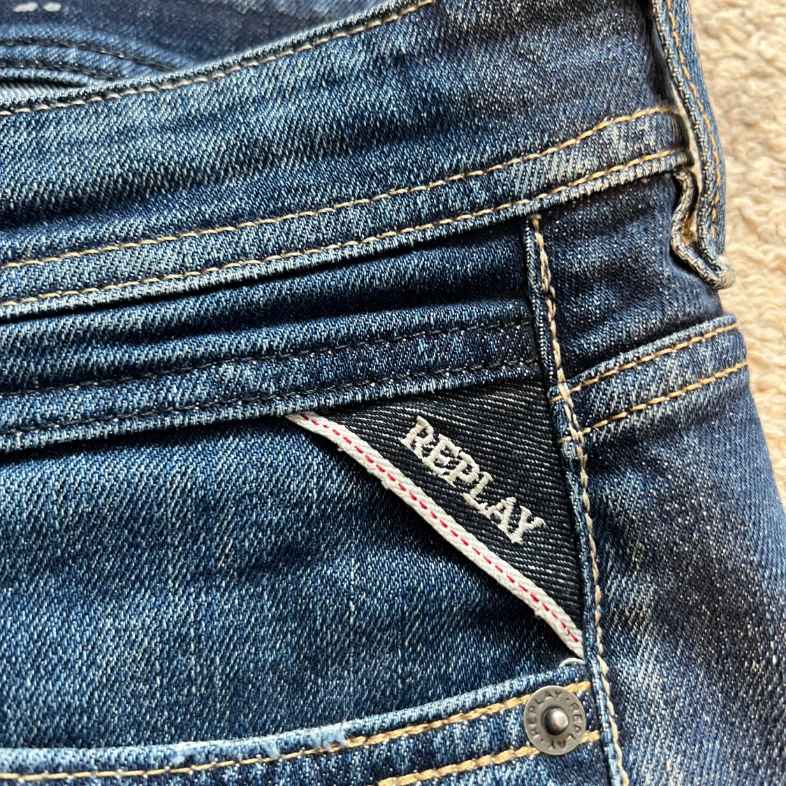 Blå jeans från Replay med raka ben - 3