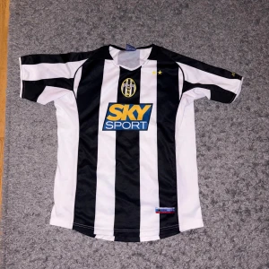 Juventus 2004/5 Ibrahimovic tröja - - Aldrig använt - Storlek S (S-M)