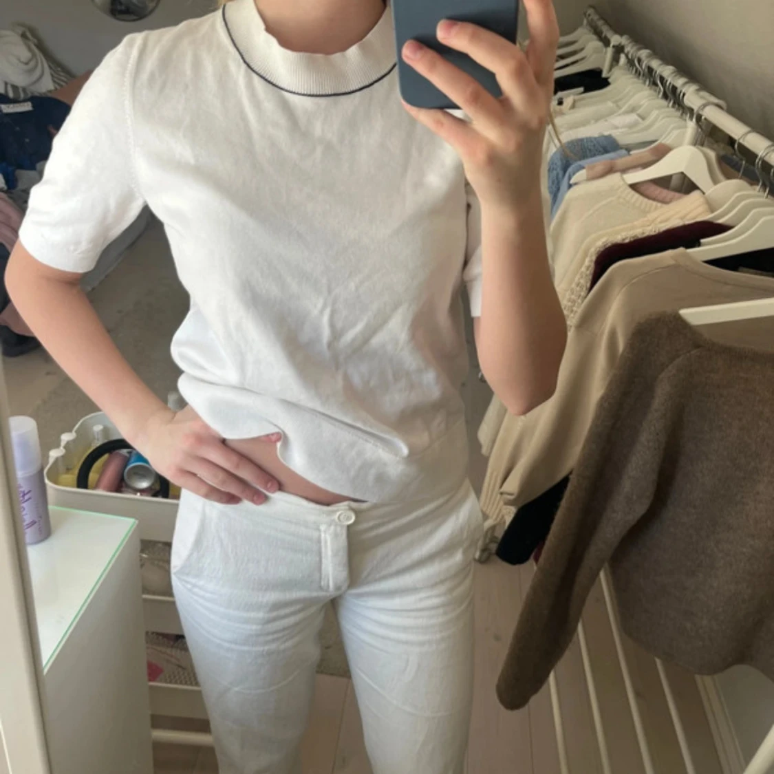 Vit kortärmad tröja från COS - 1