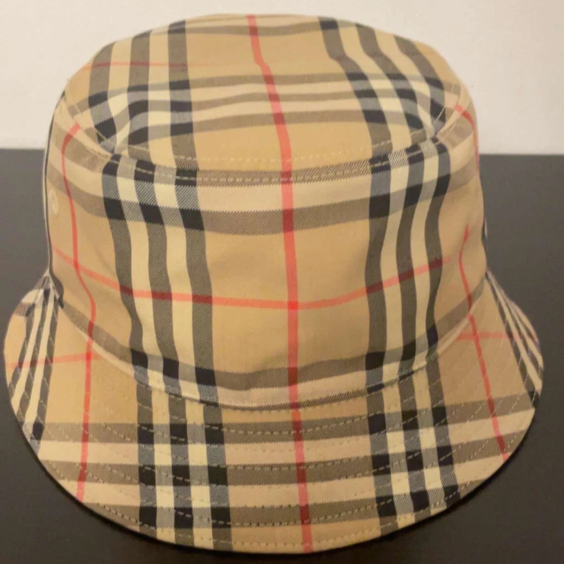 Ekta burberry hat 