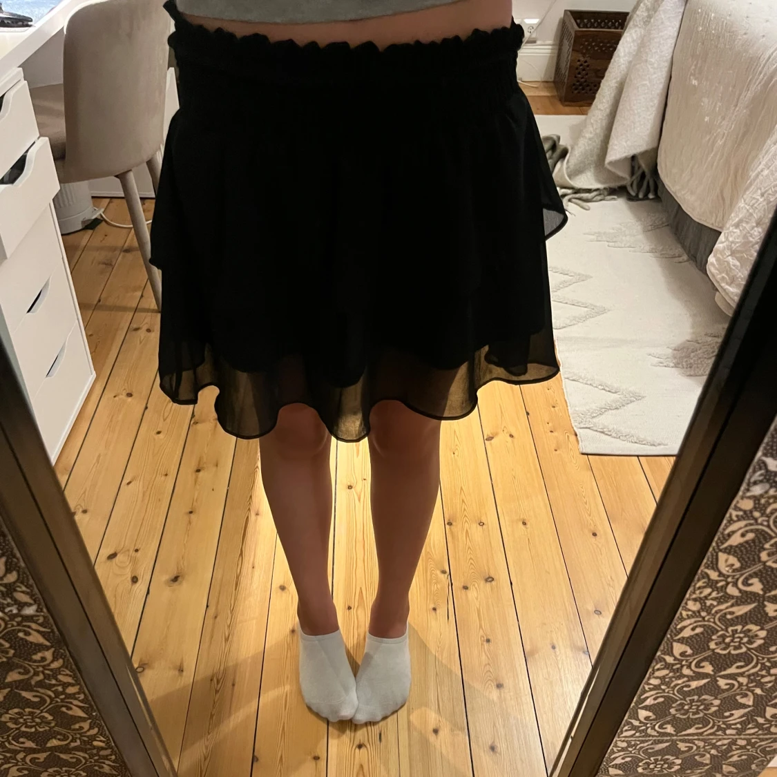 Svart volangkjol - 1