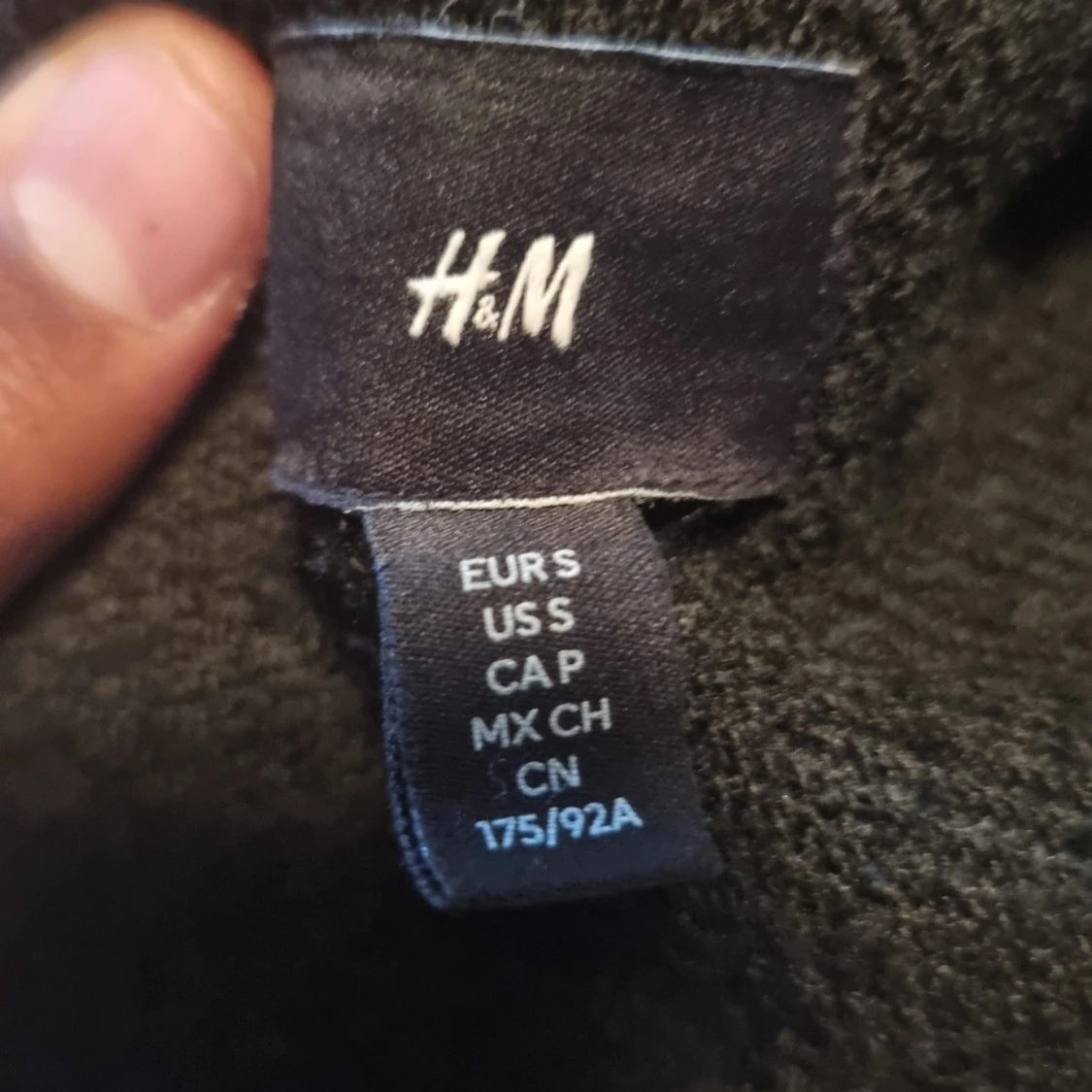 Svart overshirt från H&M i fleece - 1