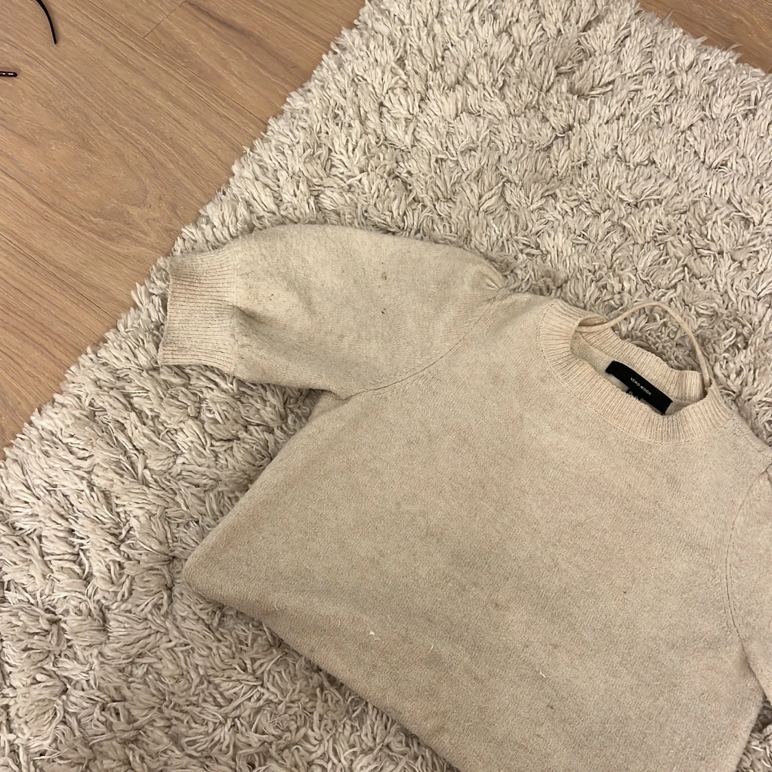 Beige stickad tröja från Vero Moda - 1