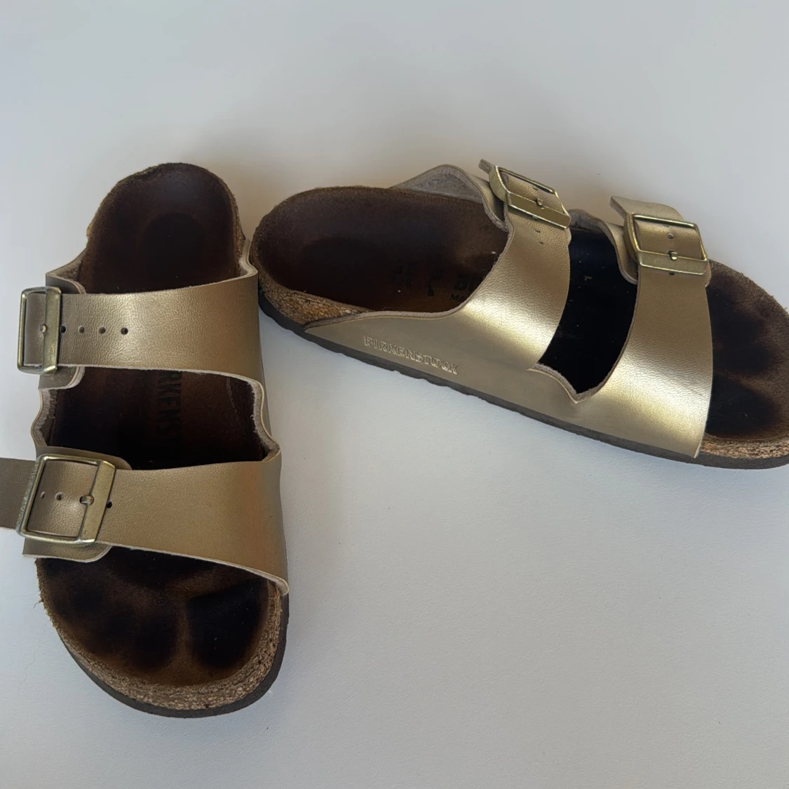 Guldiga sandaler från Birkenstock - 2