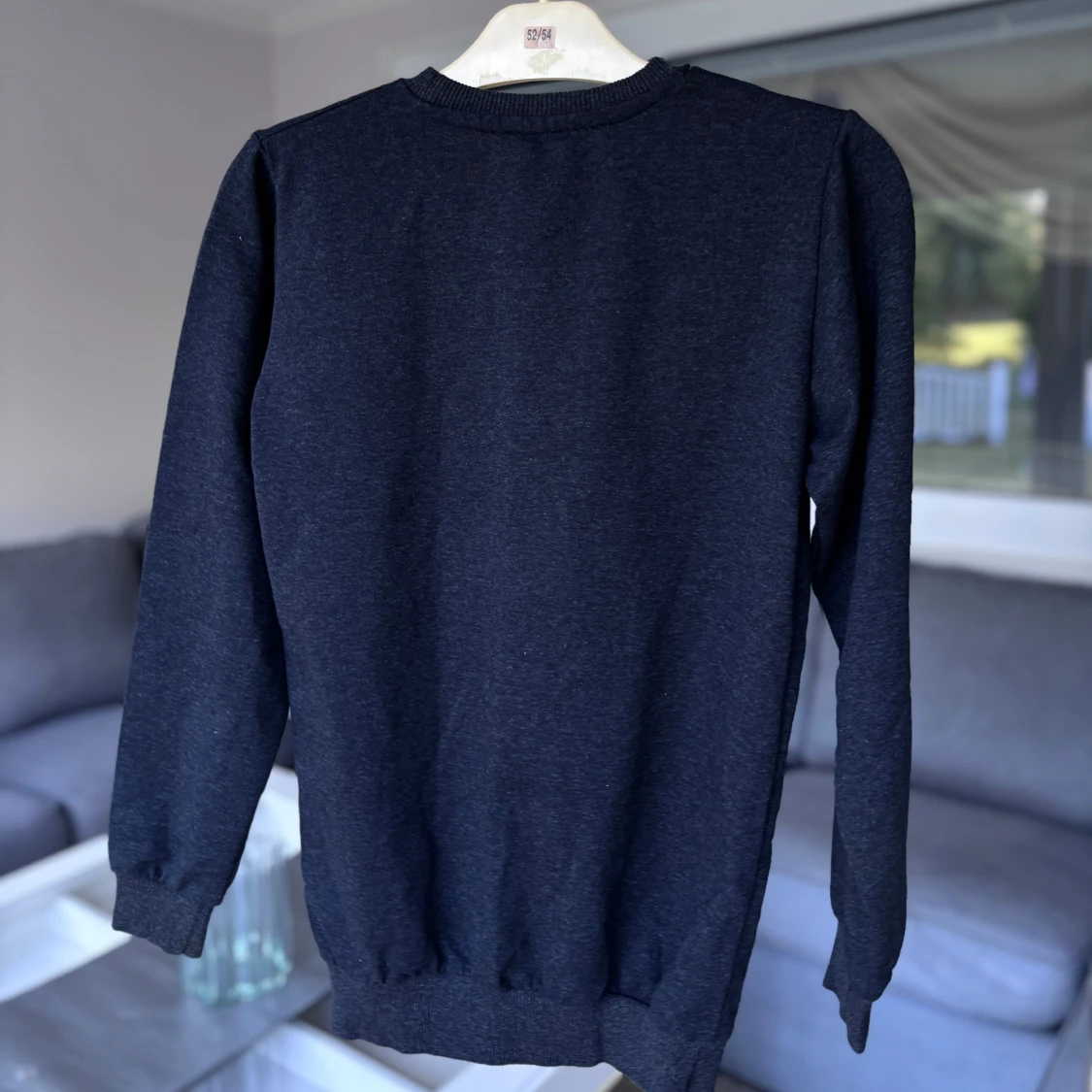 Svart sweatshirt  - 2