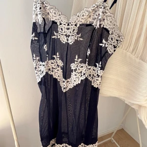 Intimissimi babydoll - Nattlinne i mörkblått. Knappt använt. 