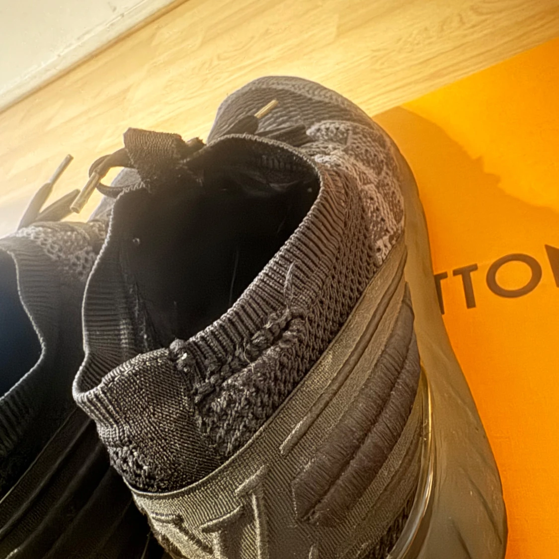 Svarta Louis Vuitton sneakers i mesh - 4