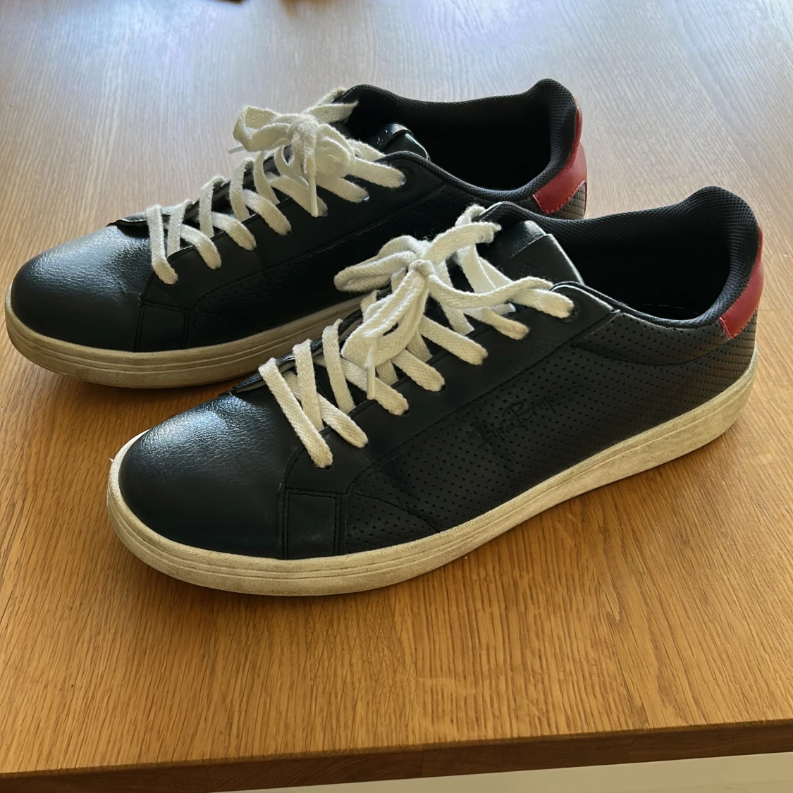 Mörkblå Björn Borg skor - 1