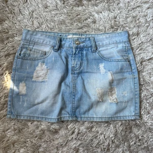 jeanskjol  - Supersöt jeanskjol!!