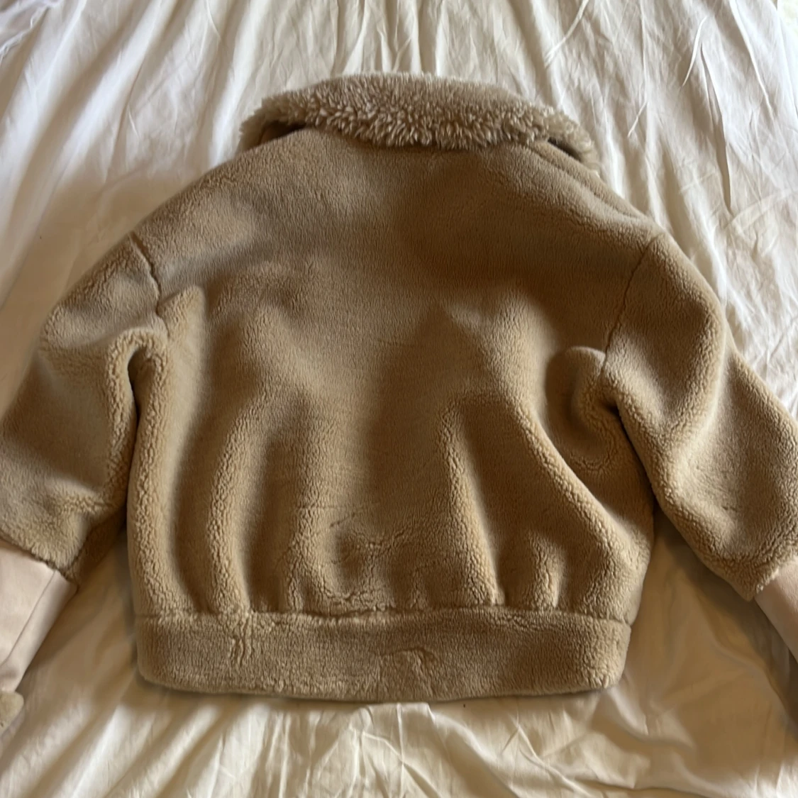 Beige teddyjacka från Bobowaltz - 3