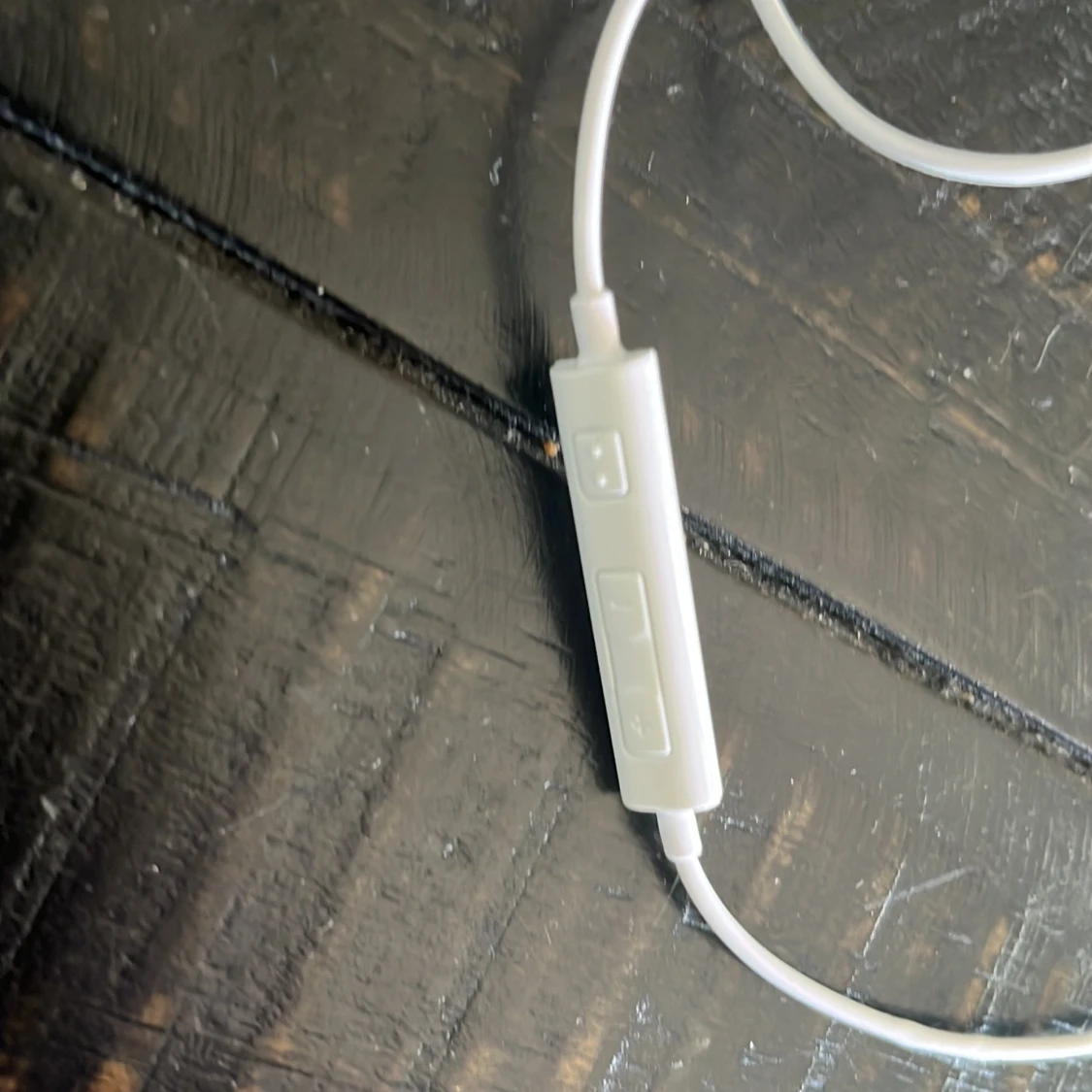 Vita in-ear hörlurar med sladd  - 3