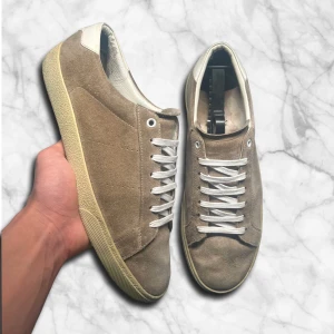Saint Laurent SL/06 sneakers - Storlek: 43,5, passar 44,5 | skick: 8/10 | 2299