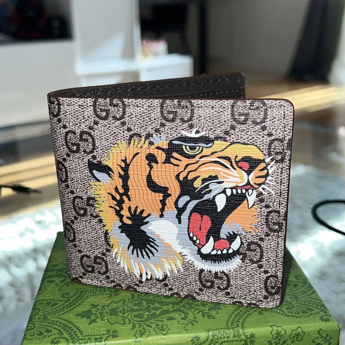 G Plånbok med tigertryck