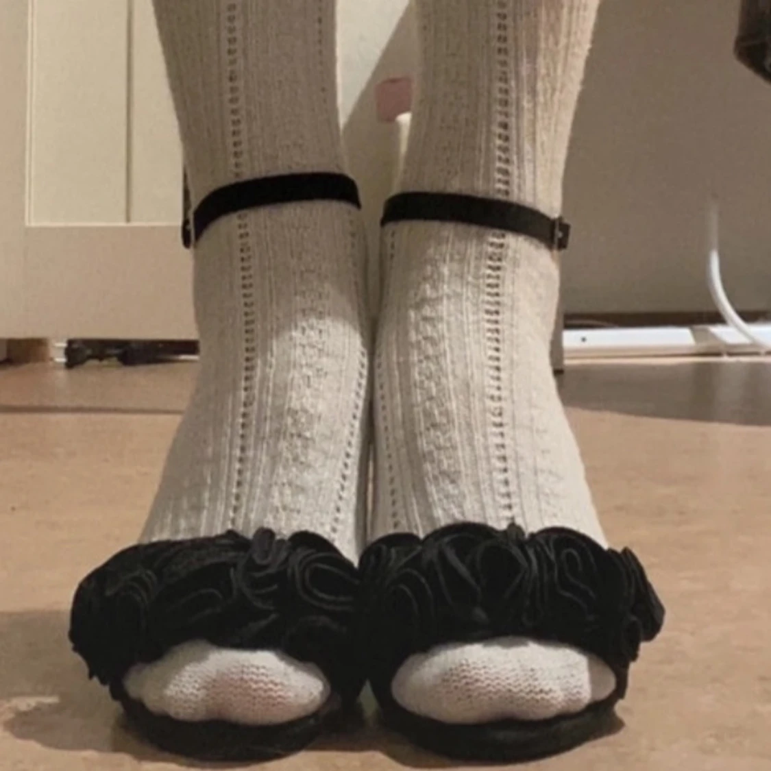 svarta klackskor  - 1