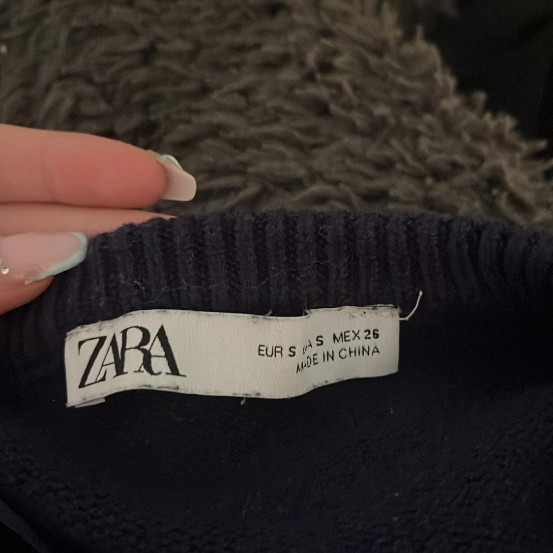 Mörkblå stickad topp  - 2