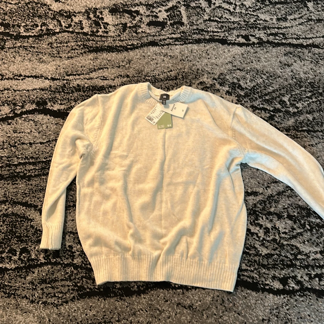 Vit stickad tröja från H&M