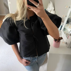 Blus med puffärm - Så söt!!