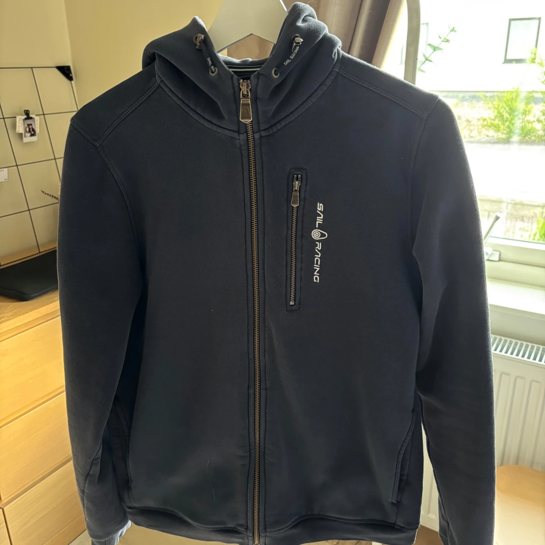 Sail Racing hoodie zip